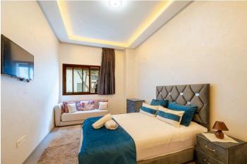 Premium Romantic 1 Bedroom & Living Room with Swimming pool & Garden view, Casablanca (fotografie 2)