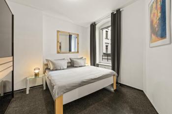Stylisch Apartments Berlin Mitte, group & family friendly, from 2 - 8 Guests, Berlin (photo 3)