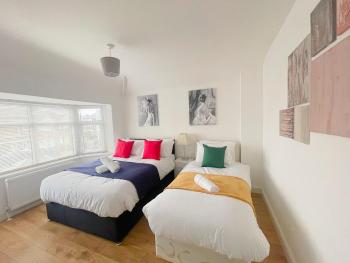BetaHouse -3BR -Pool Table -Free parking -Spacious, Manchester (fotografie 3)