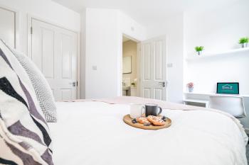 Modern 4 Bedroom House Guests 7 High Speed WiFi and Parking Close to Birmingham City Centre Book Now for Offers!, Birmingham (fotografie 5)