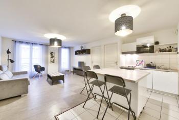 Modern 2 BR flat near Vieux Port, Marseille (photo 3)