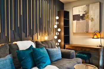 Exquisite jazzy warm deco nearby the Strip - Top 15 Best Vegas Vacation Home recommended by Conde Nast Traveler, Las Vegas (photo 4)