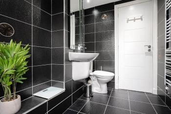 Spacious 3 Bed Home in Glasgow City With Free Parking, Glasgow (Foto 2)