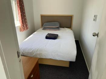 5 Bedroom House A with 13 Beds including 6 Double Beds, 2 Single Beds, and 5 Sofa Beds, Auckland (photo 4)