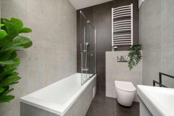 Elegant Apartment with Parking near the Odra River by Renters Prestige, Breslau (Foto 5)