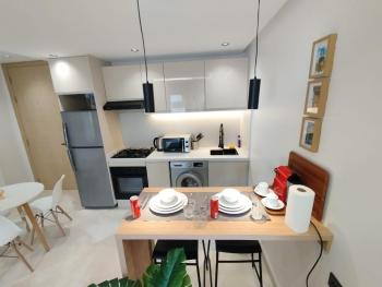 Residence La Reine II 24H Reception Cosy & Central Apartment 1 Minute Near To MOHAMMED V SPORTS COMPLEX 5 Min By Car To Ain Diab Corniche With Optical Fiber Wifi Casablanca, Casablanca (fotografie 2)
