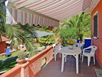 Apartment in Capoliveri near Sandy Beaches, Capoliveri (Foto 2)