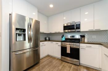 Stunning 3 Bedroom High-Rise with Pool, Spa, and Rooftop Views, Los Angeles (foto 3)