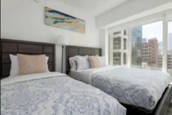 Stunning 3 Bedroom High-Rise with Pool, Spa, and Rooftop Views, Los Angeles (foto 4)