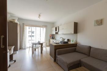 Modern & Central 2 bedroom & 2 bathrooms apartment, Msida (photo 4)