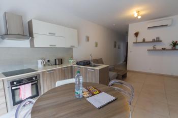Modern & Central 2 bedroom & 2 bathrooms apartment, Msida (photo 3)