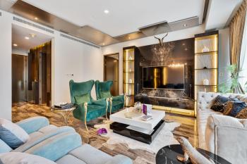 Highend 2BR Palm Sea View with Pool and Nightlife Marina, Dubai (photo 4)