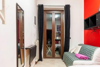 Stanza Privata in Casa Condivisa - Private Room in Shared Home, Turin (photo 5)