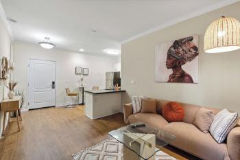 Ideal 1BR Apt in Santa Monica Pool, Gym, Free Parking 2 min to Promenade, Los Angeles (photo 4)
