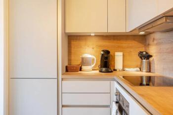 HJ 18 by ROCKCHAIR Apartments l SUPERHOST Status l Super Flat, 2 Bedrooms 2 Bathrooms Balcony Elevator welcomes you!, Berlín (fotografie 3)