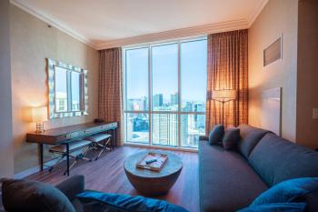 High Floor Strip View Suite& No Resort Fee& Free Valet, Las Vegas (foto 4)