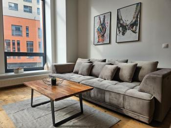 spacious modern LOFT, 2 bedrooms, 95m2, free parking, Bratislava (fotografie 2)