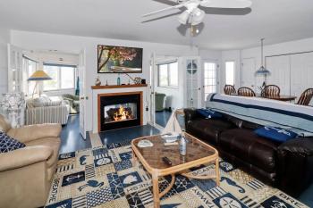 Sun Rayes - Pet friendly, waterfront with boat dock!, Greenbackville (фото 2)