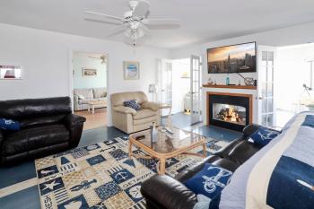 Sun Rayes - Pet friendly, waterfront with boat dock!, Greenbackville (фото 4)