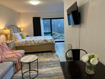 Waterfront studio unit near Auckland Airport, Auckland (Foto 3)