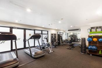 City Getaway 1BR Apt w Pool & Gym I Zodiak Stays, Окленд (фото 5)