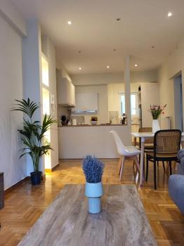 2 bd renovated flat at acropolis, Athènes (photo 2)