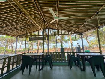Beach Hive, Mangalúr (fotografie 3)