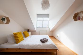 Bright Morya Sky Apartment in Vinohrady, Praga (foto 3)