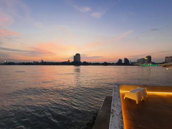 Chao phraya riverfront house Baan Rimphraya, Bangkok (foto 5)