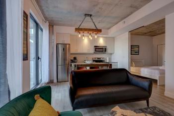 comfy studio in Old Port Montreal, Montreal (foto 3)