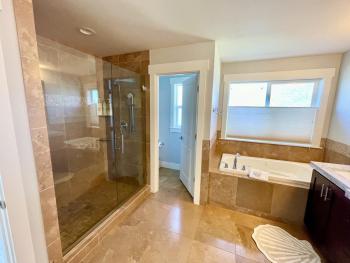 Ocean Views, Spacious Getaway, 5BR, Hot Tub, Sleeps 16, Lincoln City (zdjęcie 4)