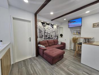 Palace apartment, Split (photo 2)