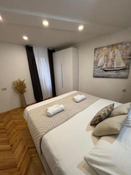 Palace apartment, Split (photo 5)