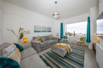 Absolute Beachfront with Decked Garden Oasis and Views, Bognor Regis (photo 3)