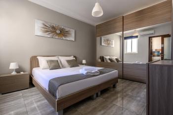 F11 Room 1, Private double room with private bathroom in shared Flat, Msida (Foto 3)