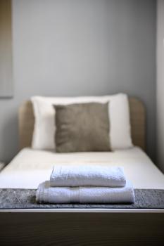 F9 Room 2, Private Room two single beds shared bathroom in shared Flat, Msida (Foto 5)