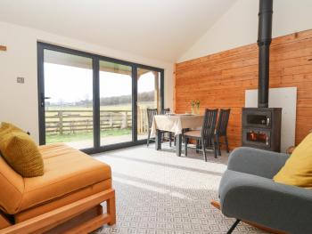 Beech Tree Cabin, York (photo 5)