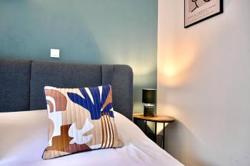 Appartement proche centre avec terrasse, Strasbourg (photo 3)