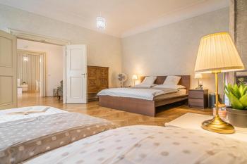 2 Bed Flat - Sleeps 6 - Pets - Wifi, Прага (фото 2)