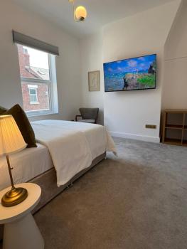Liverpool Coco House - 3 Bedrooms, Liverpool (photo 4)
