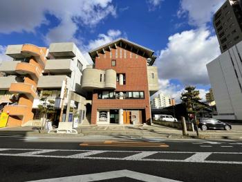 --New--南町駅徒歩1分-ビル2階-貸切ルーム8人まで-松山城や道後温泉へアクセス良好-駐車場無料, Matsuyama (foto 3)