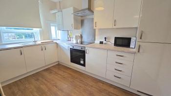 Holiday Home - Beautiful Two bedroom House in Glasgow & Free Parking, Glasgow (photo 3)