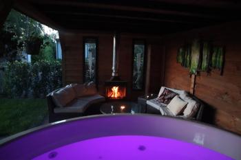 Bosrust & Bubbels - Chalet met hottub in putten, Putten (photo 2)