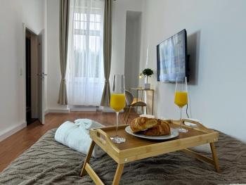 HolidayHome Apartments l Luxury Prvate Room in BER-Prenzlauer Berg, Berlin (photo 5)