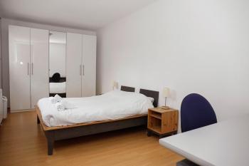 Appartement, deux chambres au pied du métro Montgomery, Brussels (photo 2)