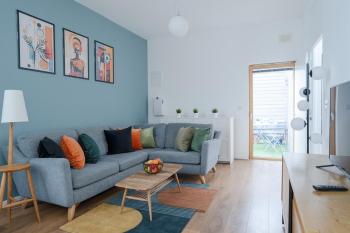 Modern 2-Bed Apartment Near ExCeL & O2 - Accommodates up to 4 Guests Max, Londra (foto 2)