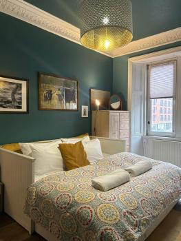 Trendy Historic Flat in Edinburgh, Edinburgh (photo 5)