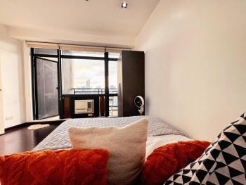 The Gramercy Residences NEW Sleek 1BR Suite, 600mbps Wifi, Netflix & FREE Amenities, Manila (photo 3)