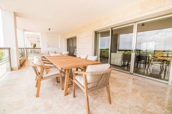 La Amada Residences Private Beach Getaway with Pools & Gym, Cancún (photo 3)