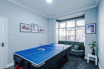 Spacious 4 Bed in Birmingham by 53 Degrees Property, Ideal for Business or Families, Games Room!, Birmingham (foto 5)